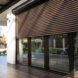 Ролети на вікнах